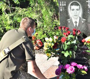 У Кропивницькому вшанували загиблих захисників